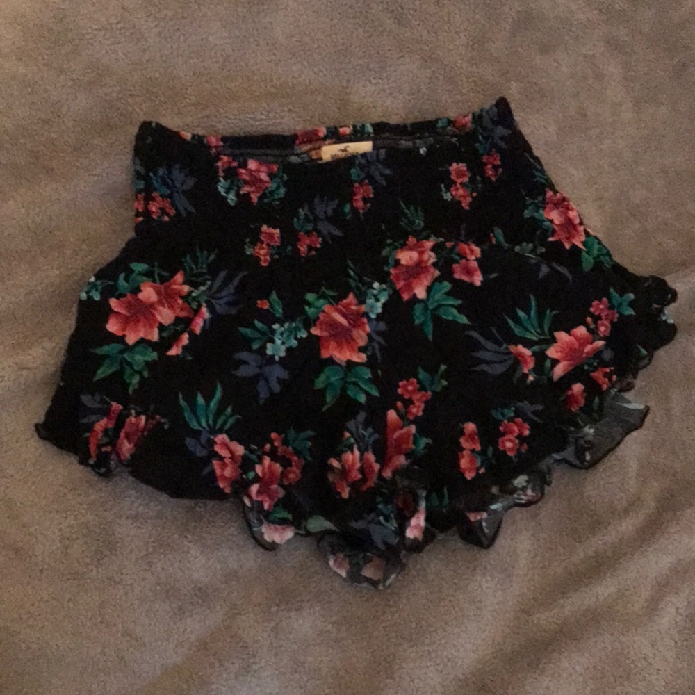 Flowy floral shorts